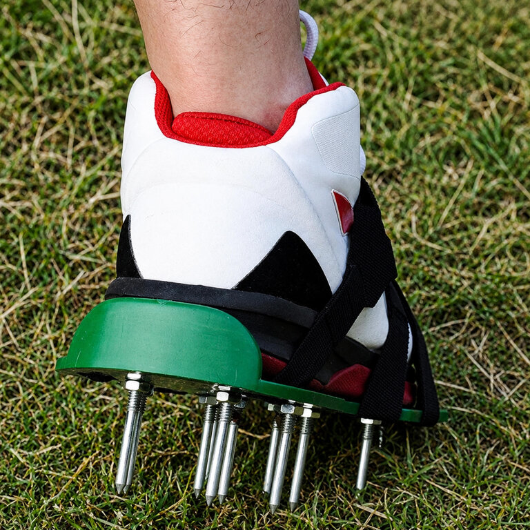  Aerator Nakładki Buty z Kolcami do Napowietrzania Gleby Nakłuwacz Trawnika (11)